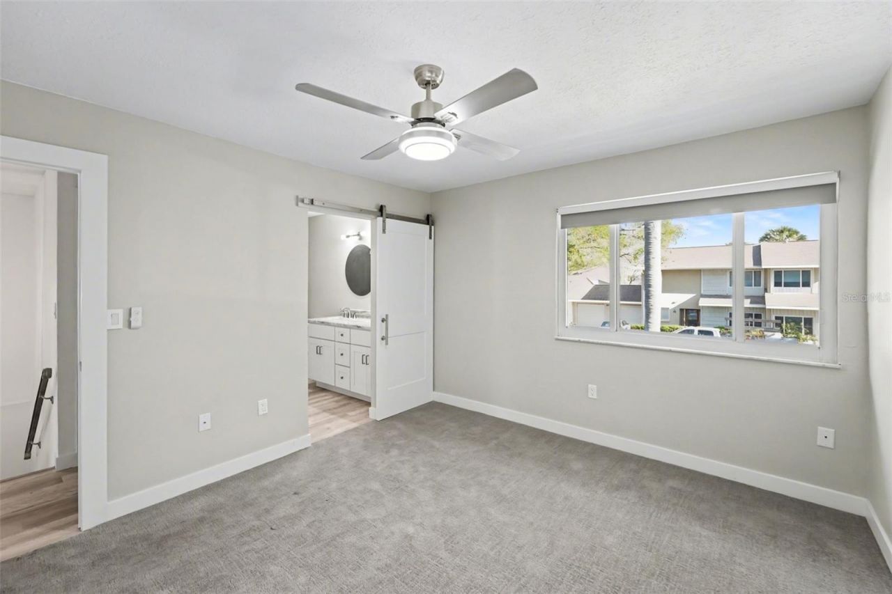 1640 Cape Hope Avenue Ne, Unit 4, Saint Petersburg, FL 33702 Photo