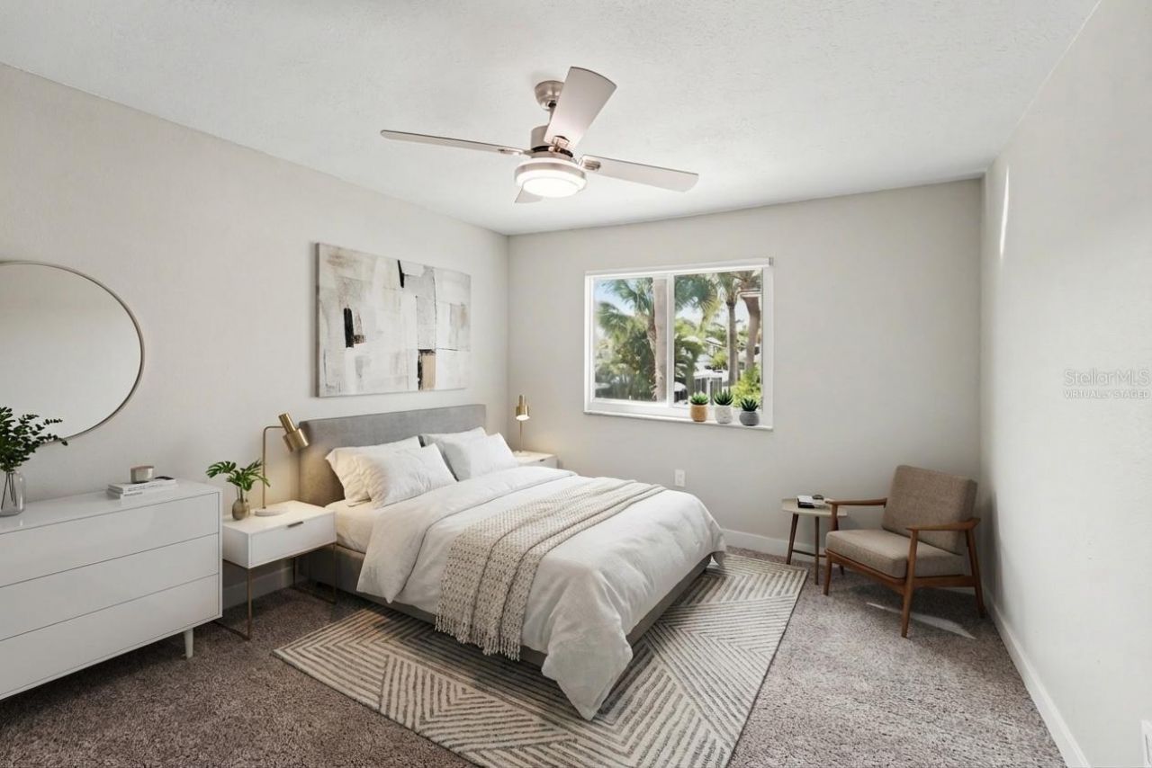 1640 Cape Hope Avenue Ne, Unit 4, Saint Petersburg, FL 33702 Photo