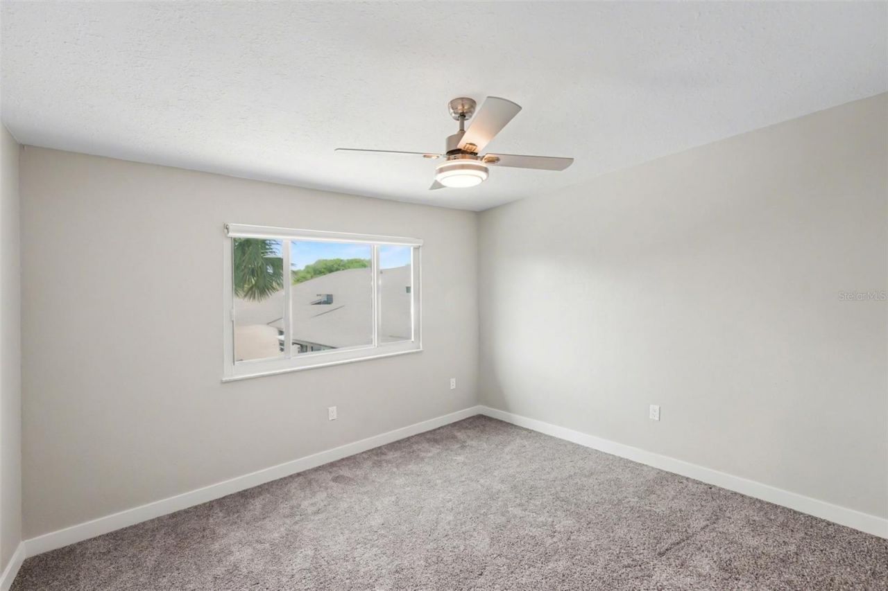 1640 Cape Hope Avenue Ne, Unit 4, Saint Petersburg, FL 33702 Photo