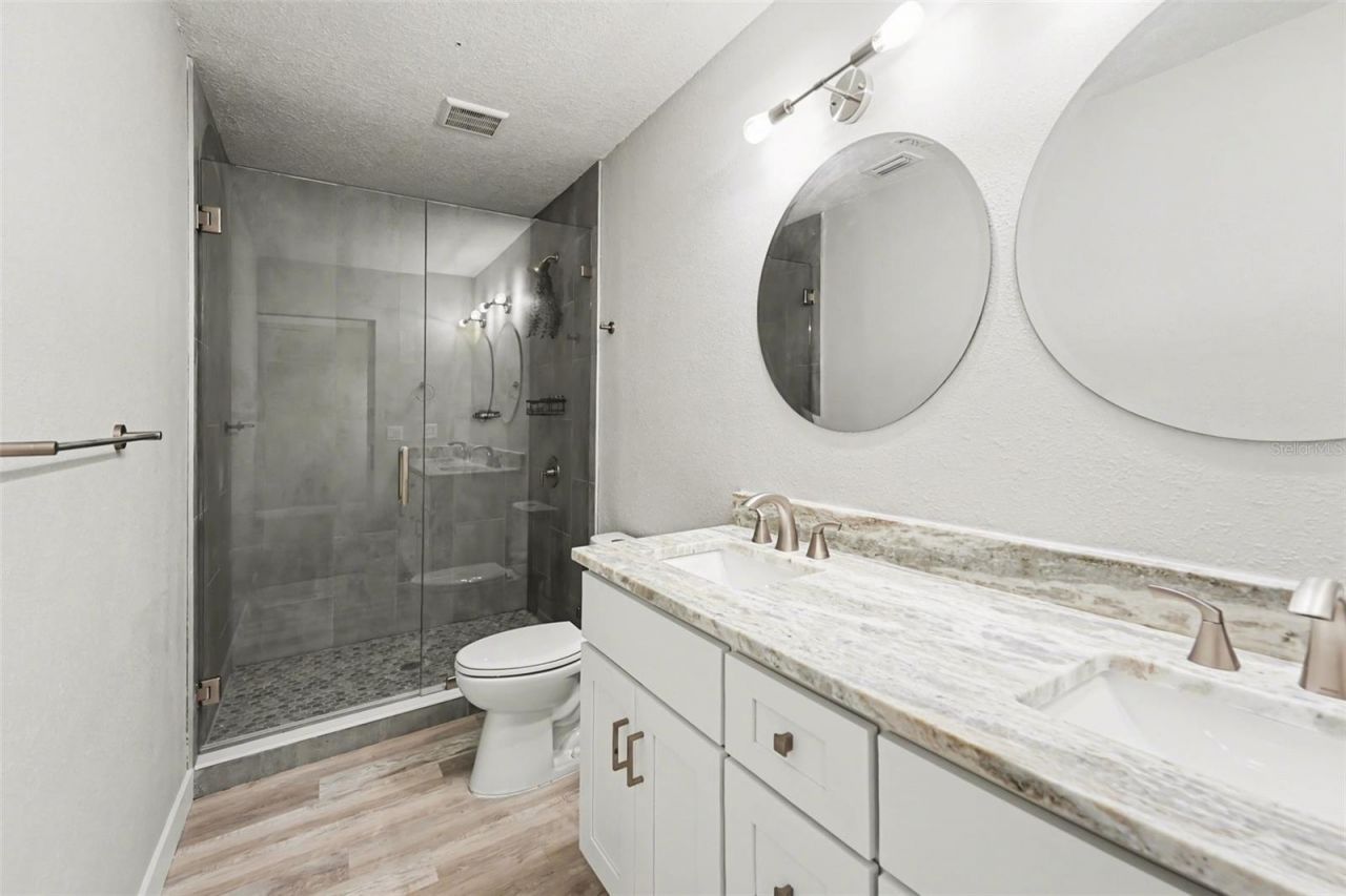 1640 Cape Hope Avenue Ne, Unit 4, Saint Petersburg, FL 33702 Photo