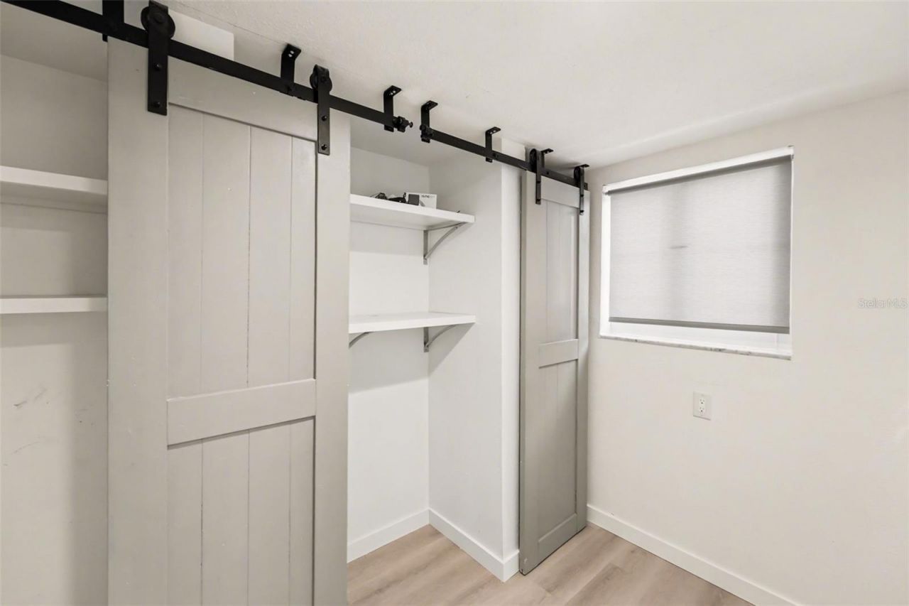 1640 Cape Hope Avenue Ne, Unit 4, Saint Petersburg, FL 33702 Photo