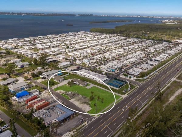 10601-10611 CORTEZ ROAD W, BRADENTON, FL 34210