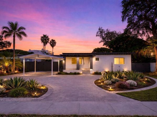 5731 SW 62nd Ter , Miami, FL 33143