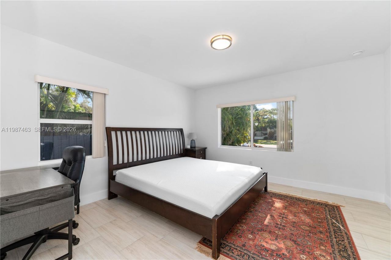 5731 SW 62nd Ter , Miami, FL 33143 Photo