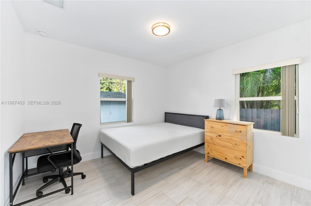 5731 SW 62nd Ter , Miami, FL 33143 Photo