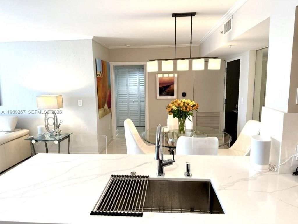 90 Alton Rd , Unit 803, Miami Beach, FL 33139 Photo