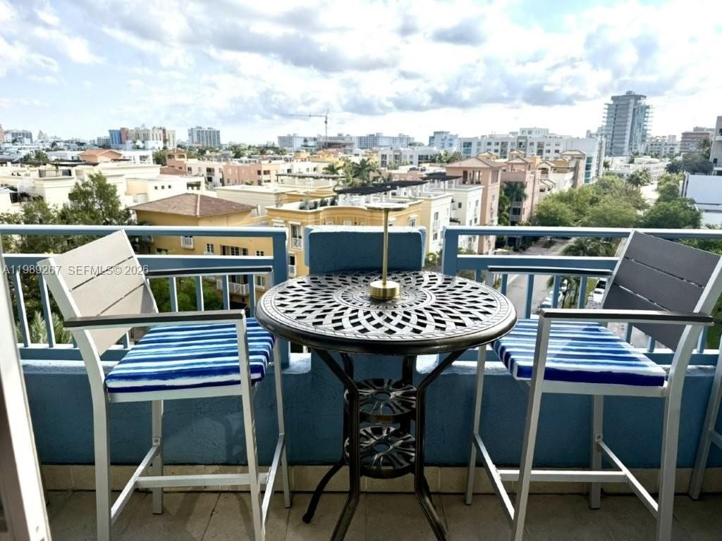 90 Alton Rd , Unit 803, Miami Beach, FL 33139 Photo