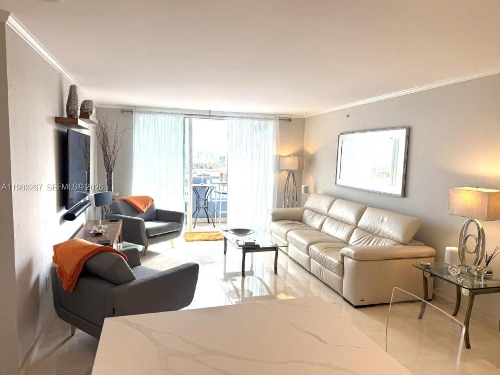 90 Alton Rd , Unit 803, Miami Beach, FL 33139 Photo