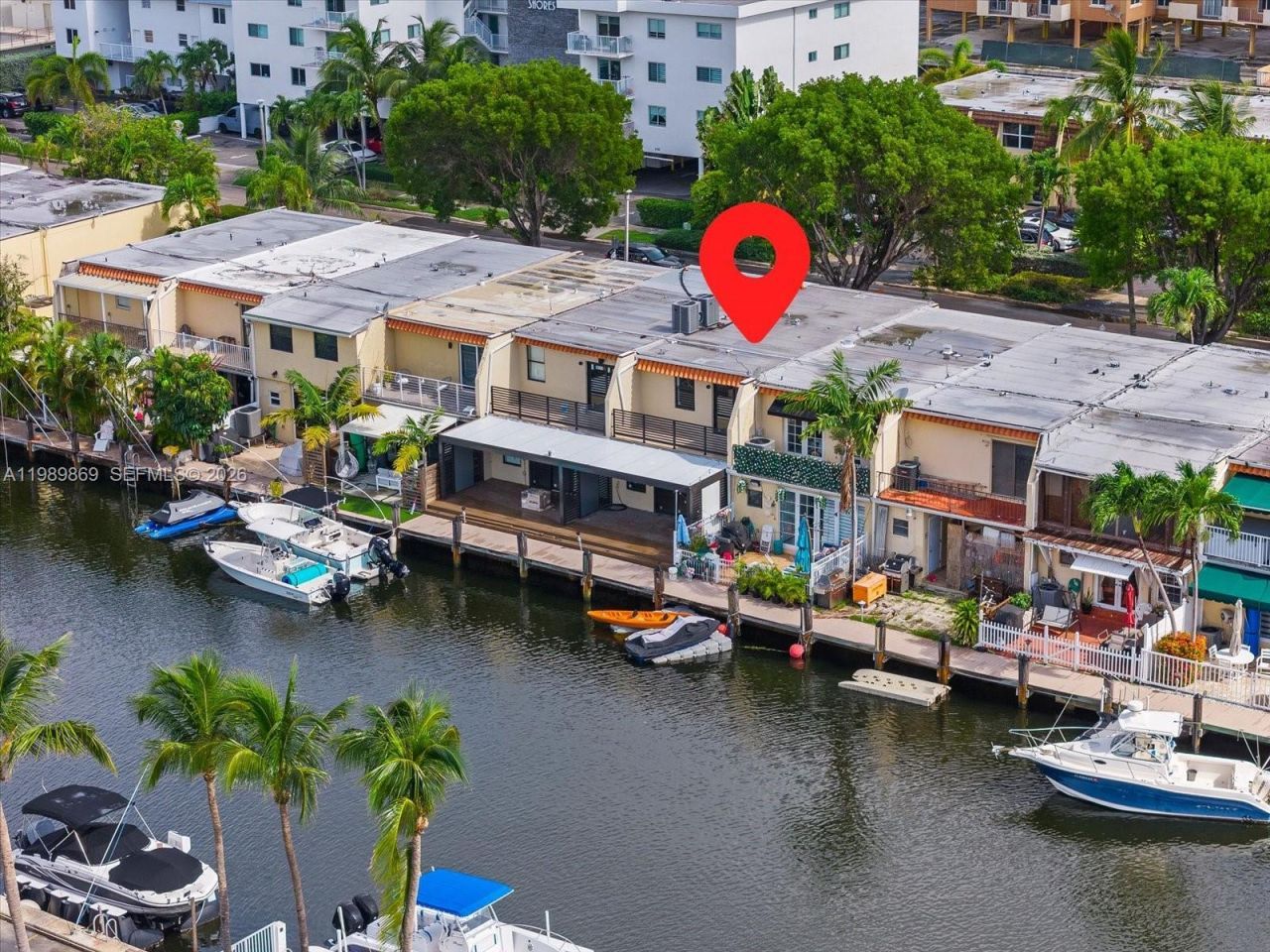 3786 NE 167th St, Unit 49, North Miami Beach, FL 33160 Photo