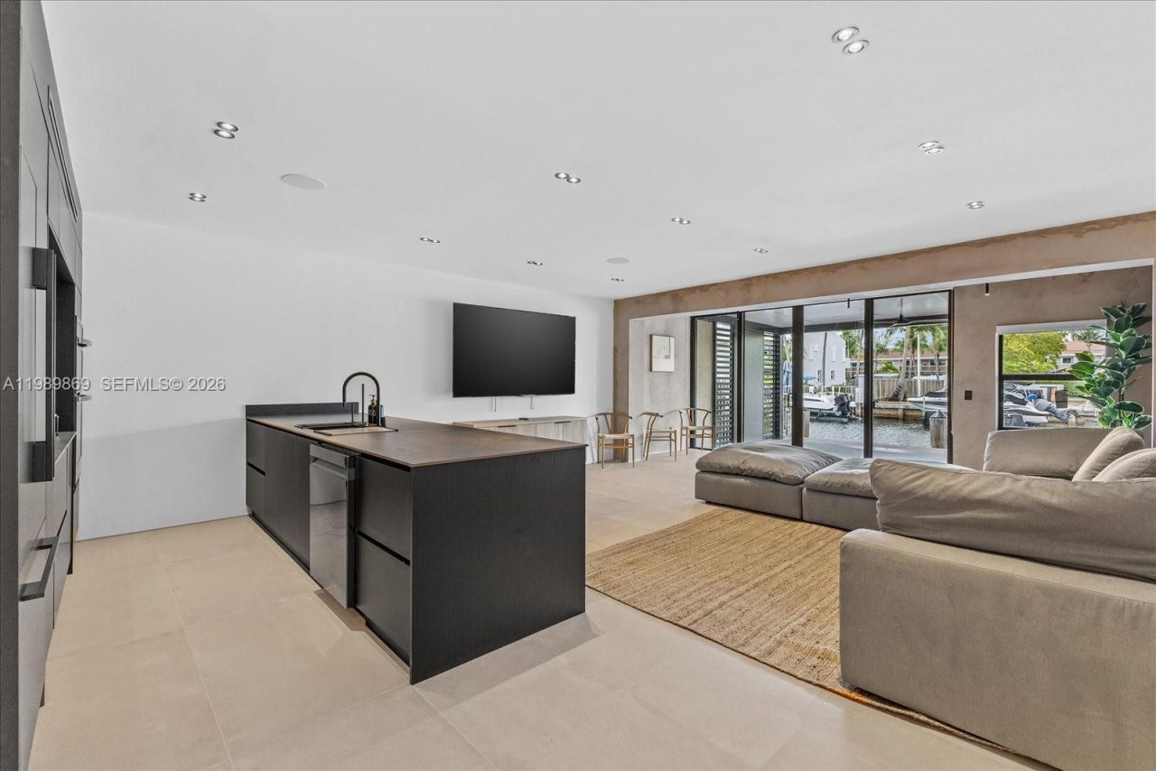 3786 NE 167th St, Unit 49, North Miami Beach, FL 33160 Photo