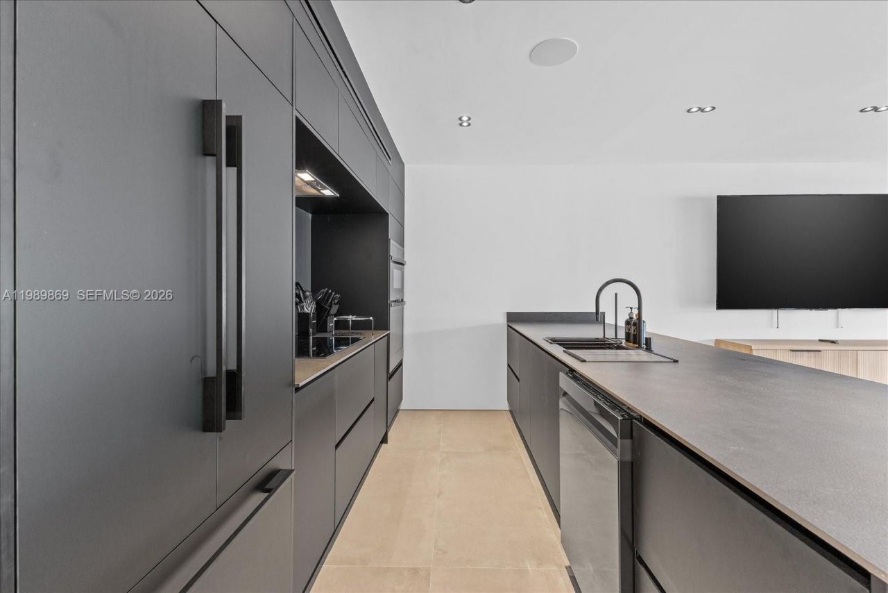 3786 NE 167th St, Unit 49, North Miami Beach, FL 33160 Photo
