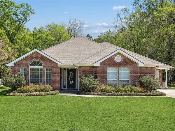 321 WESTWOOD Drive, Mandeville, LA 70471