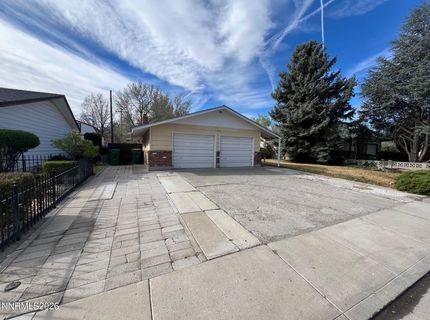 155 York Way, Sparks, NV 89431 Photo