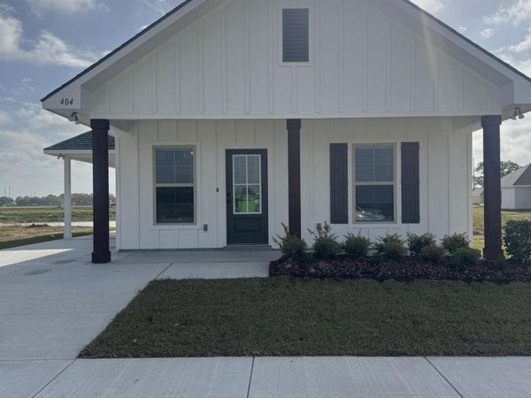 404 Willowbend Way, Youngsville, LA 70592