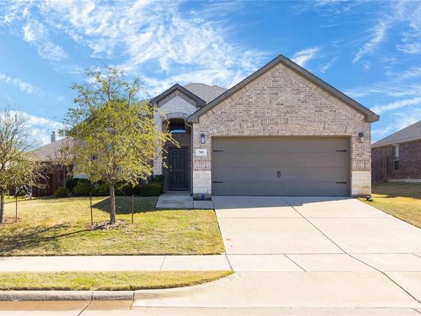 703 Dripping Springs Lane, Cleburne, TX 76033