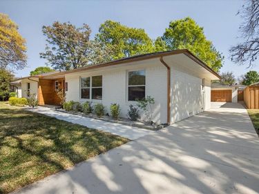 6746 Braeburn Drive, Dallas, TX 75214