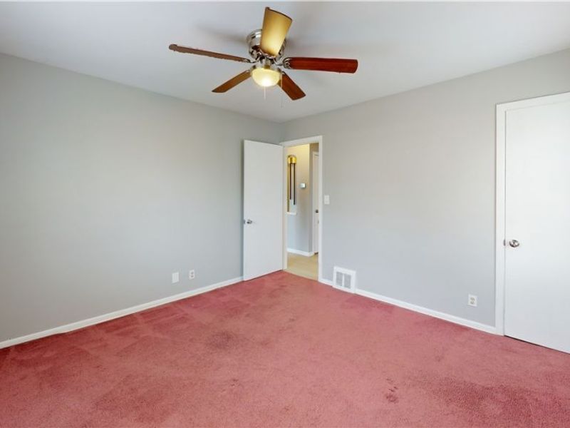 30008 Mildred Drive, Willowick, OH 44095 Photo 9