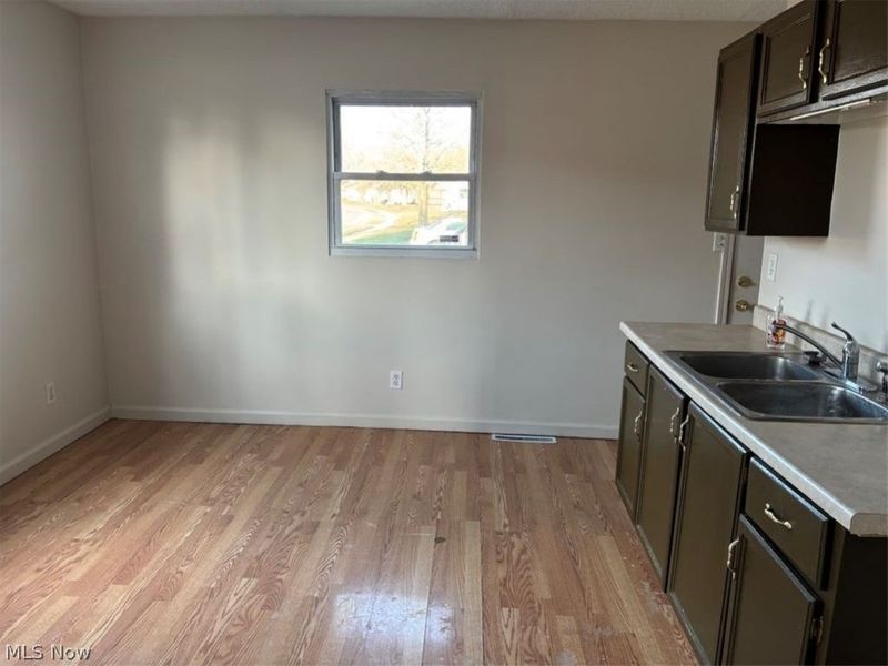 1820 Midway Avenue NE, Canton, OH 44705 Photo 9