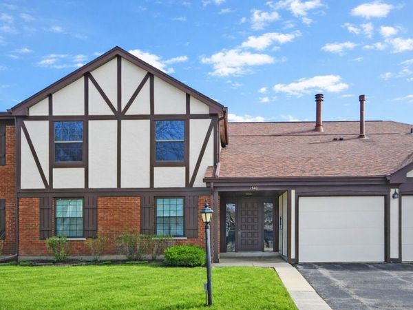 Unit D2, Wheeling, IL 60090