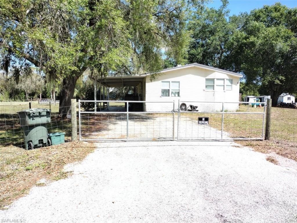 710 & 740 Evans Rd , Labelle, FL 33935 Photo