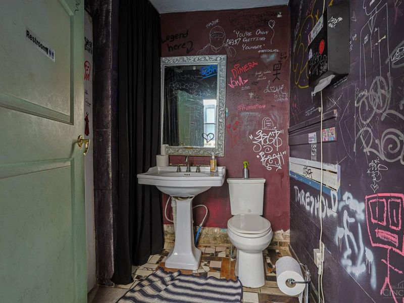 1424 Main Street, Cincinnati, OH 45202 Photo 6