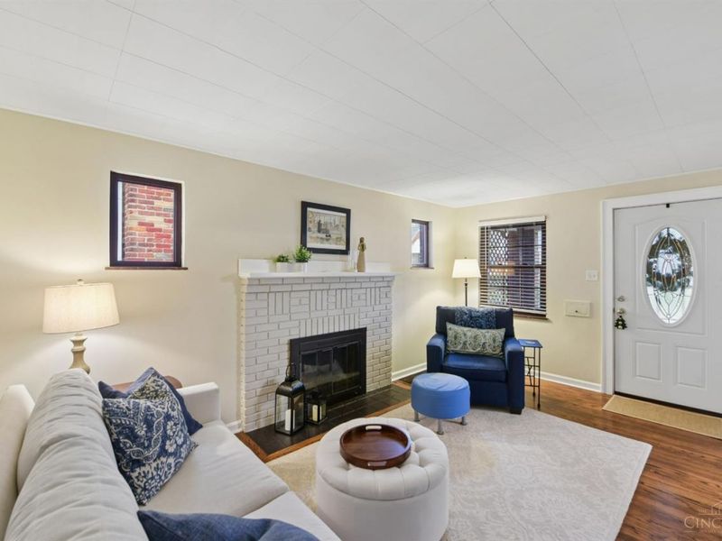 3827 Thornton Drive, Cincinnati, OH 45236 Photo 3