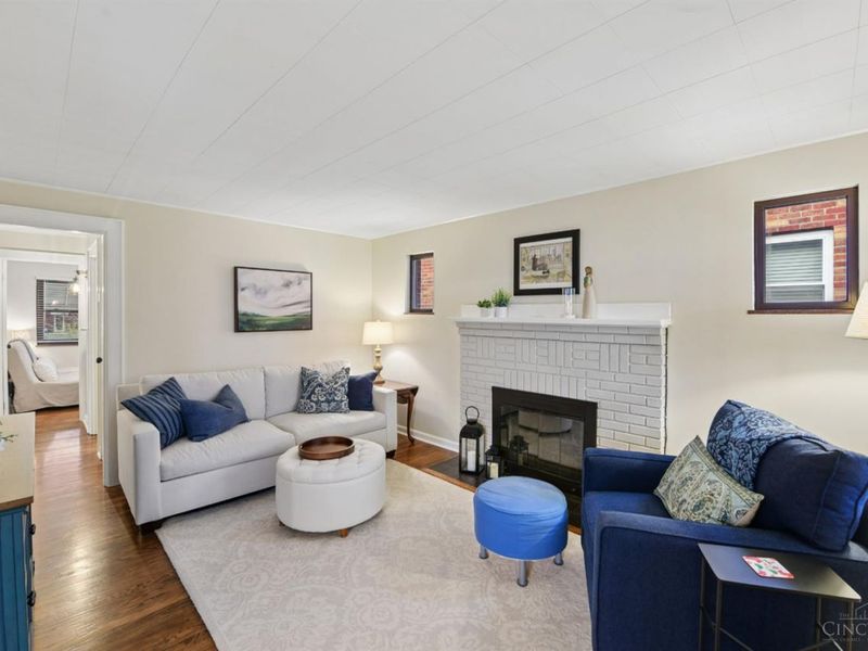 3827 Thornton Drive, Cincinnati, OH 45236 Photo 5