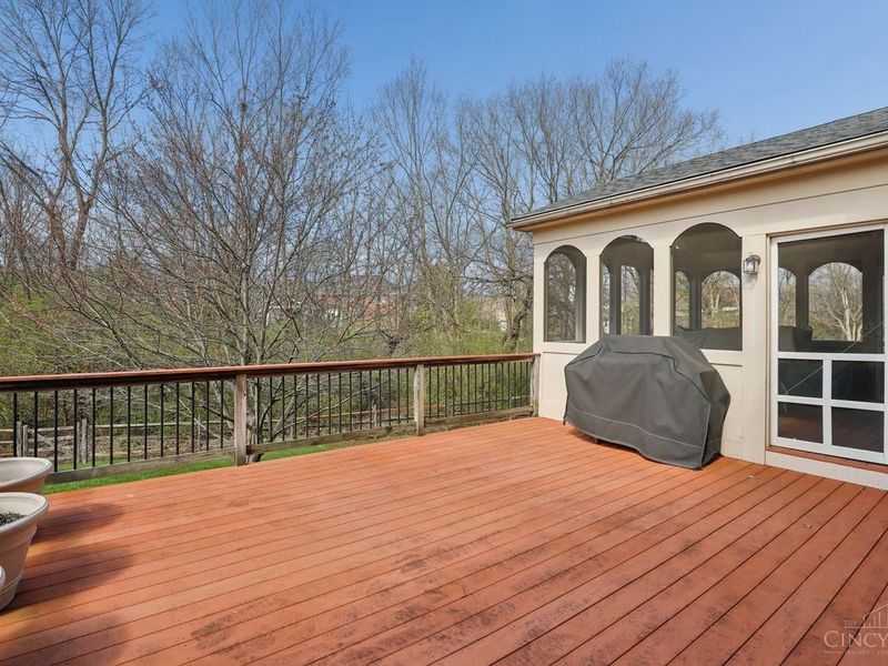 8451 Beckett Pointe Drive, West Chester, OH 45069 Photo 10