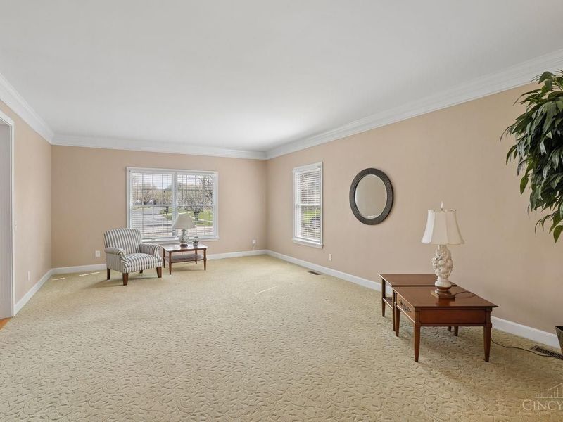 8451 Beckett Pointe Drive, West Chester, OH 45069 Photo 17