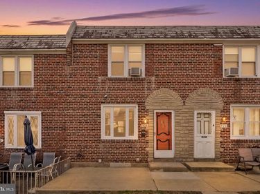 924 FAIRFAX ROAD, DREXEL HILL, PA 19026