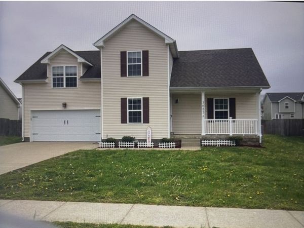 3685 S Naples Ct, Clarksville, TN 37040