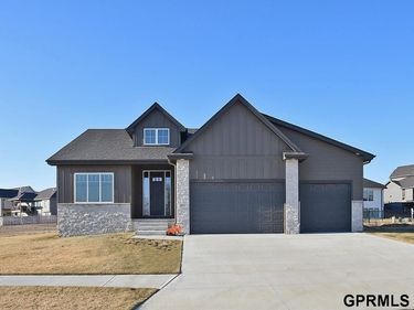 20511 Hartman Avenue , Elkhorn, NE 68022