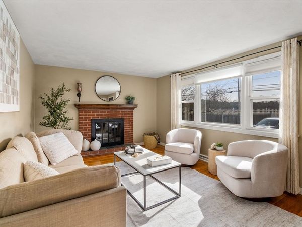 483 S Main St, Sharon, MA 02067