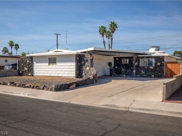 6208 Cromwell Avenue, Las Vegas, NV 89107