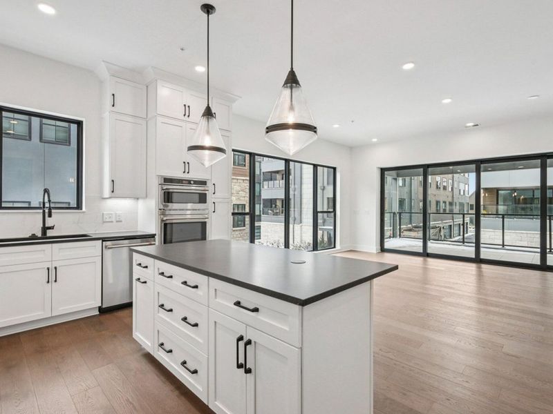 2842 Gunnison Drive , Unit 204, Columbus, OH 43228 Photo 13