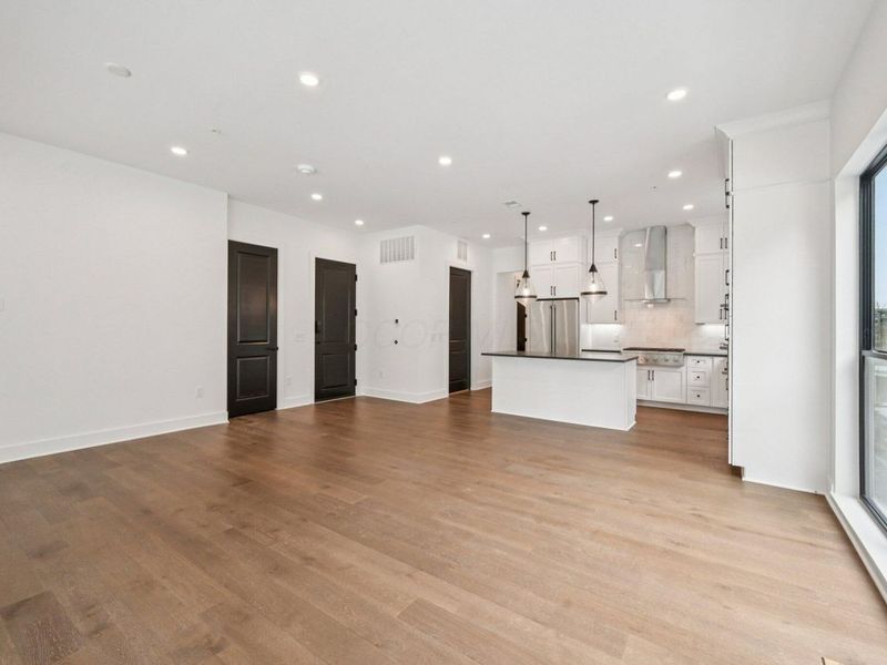 2842 Gunnison Drive , Unit 204, Columbus, OH 43228 Photo 15