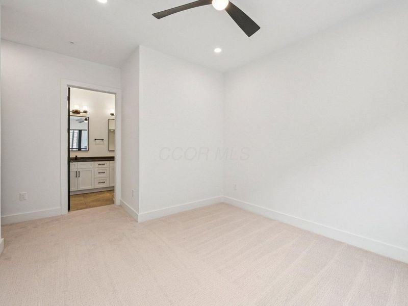 2842 Gunnison Drive , Unit 204, Columbus, OH 43228 Photo 23