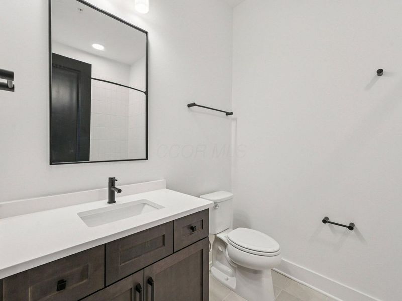 2842 Gunnison Drive, Unit 204, Columbus, OH 43228 Photo 31