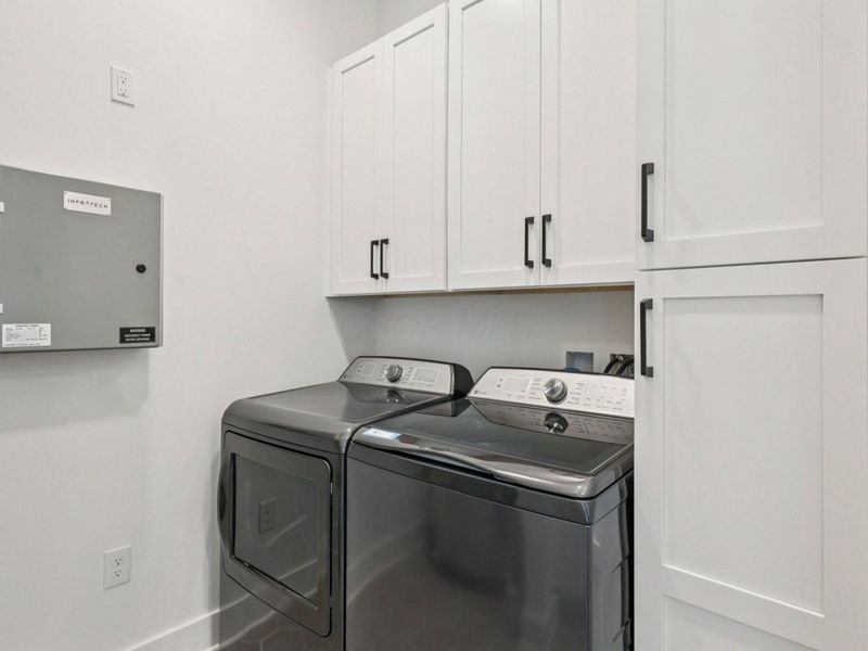 2842 Gunnison Drive, Unit 204, Columbus, OH 43228 Photo 34
