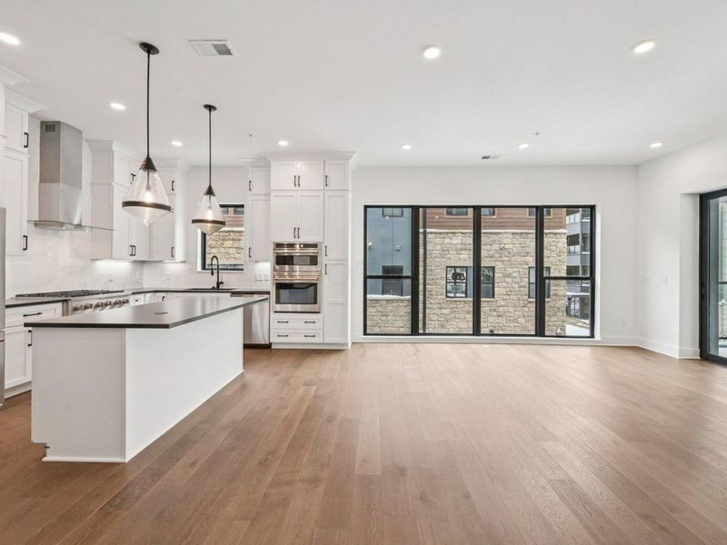 2842 Gunnison Drive , Unit 204, Columbus, OH 43228 Photo 6