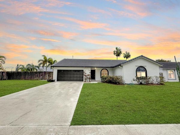 15041 SW 147th Pl , Miami, FL 33196