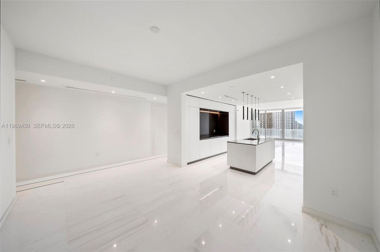 300 Biscayne Blvd Way, Unit 1904C, Miami, FL 33131 Photo
