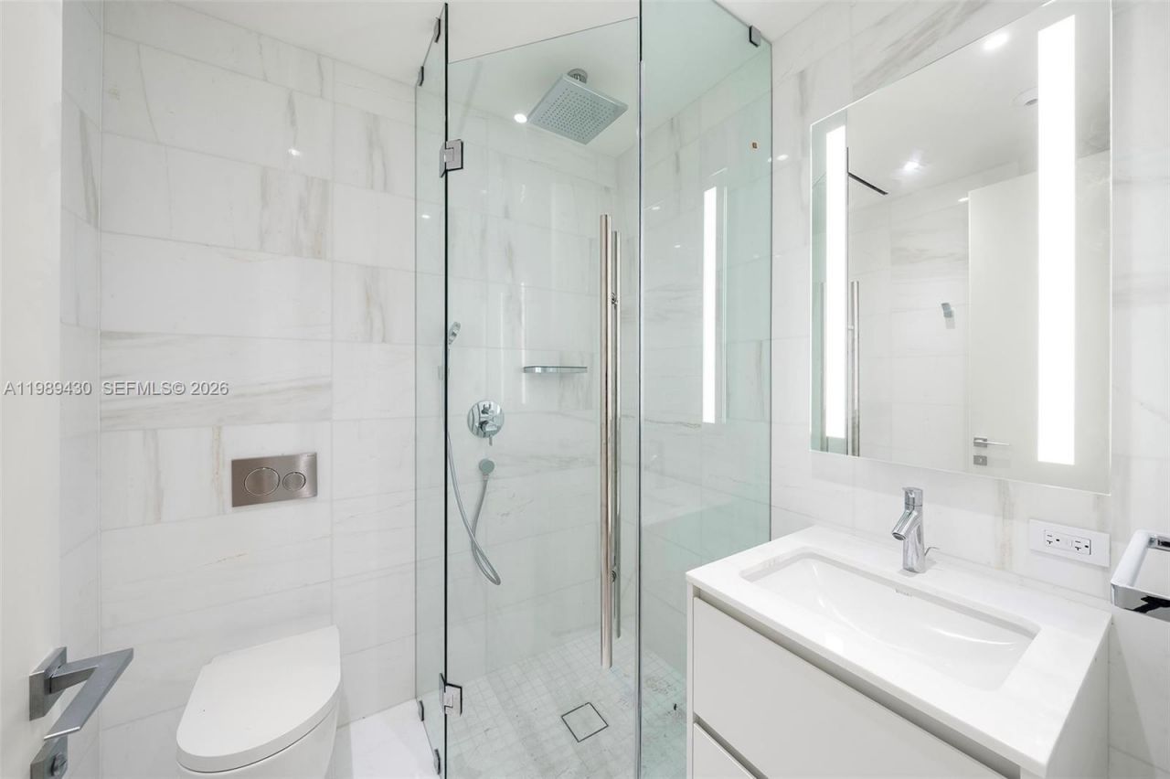 300 Biscayne Blvd Way, Unit 1904C, Miami, FL 33131 Photo