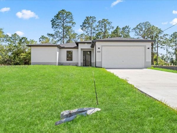 2914 67th st W , Lehigh Acres, FL 33971