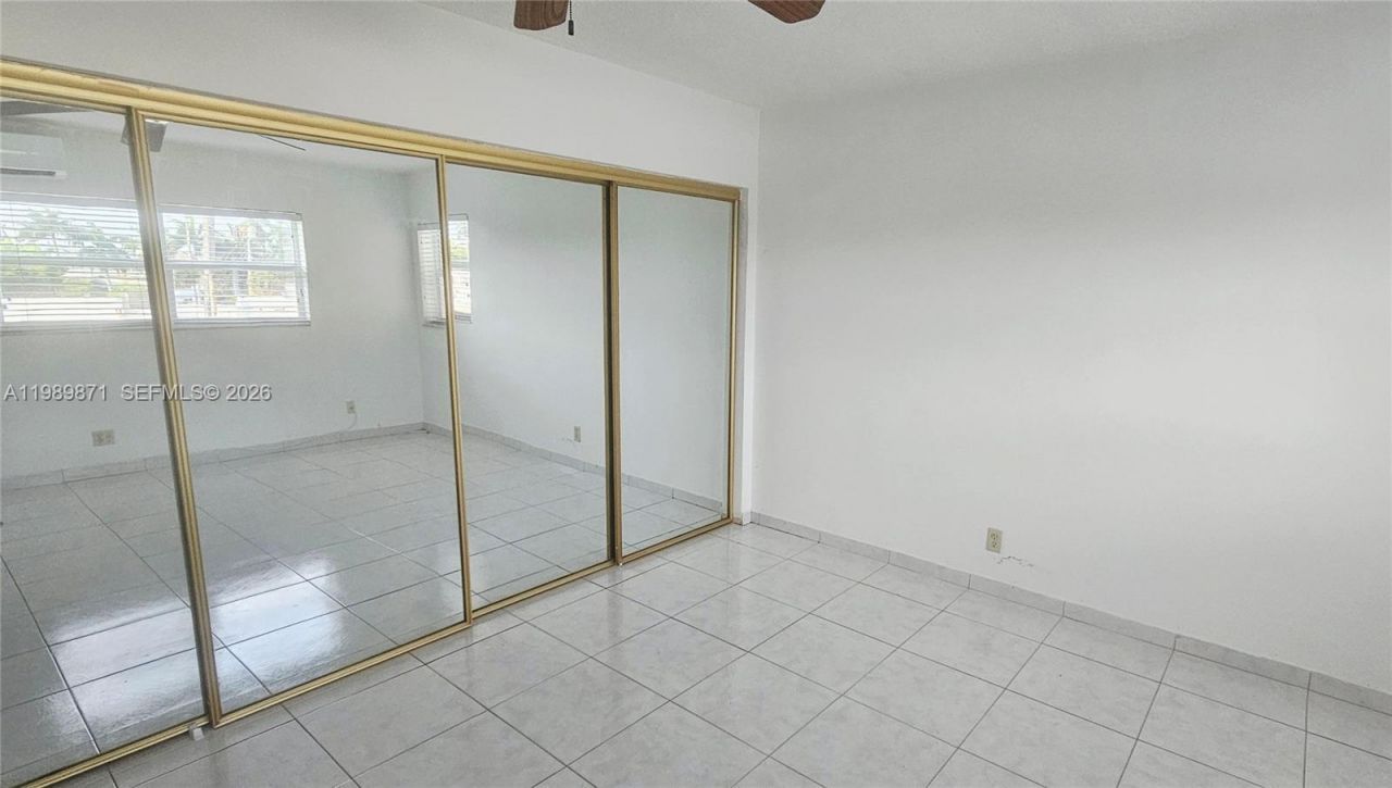 141 NE 10th Ave, Unit 22C, Hallandale Beach, FL 33009 Photo