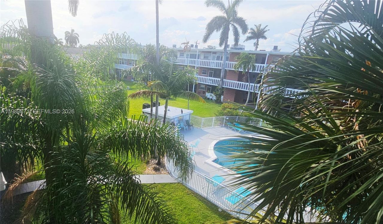 141 NE 10th Ave, Unit 22C, Hallandale Beach, FL 33009 Photo