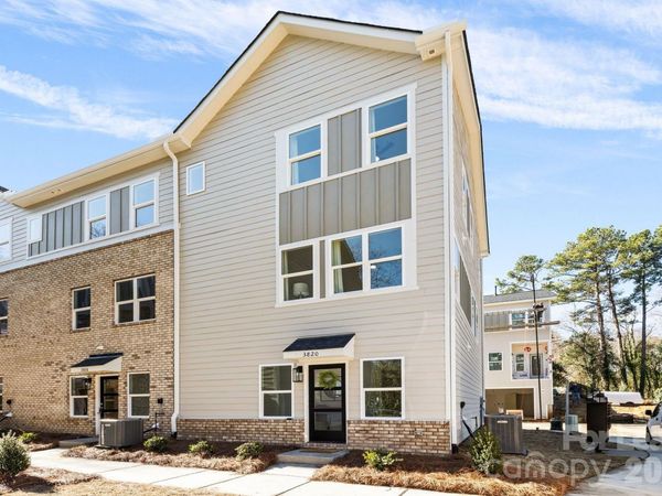 3820 Odom Way , Charlotte, NC 28208