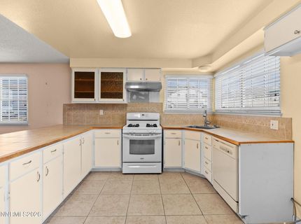 719 Palmwood Drive, Sparks, NV 89434 Photo