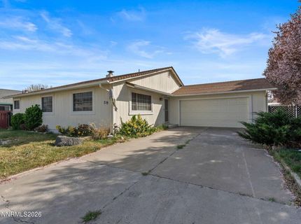 719 Palmwood Drive, Sparks, NV 89434 Photo