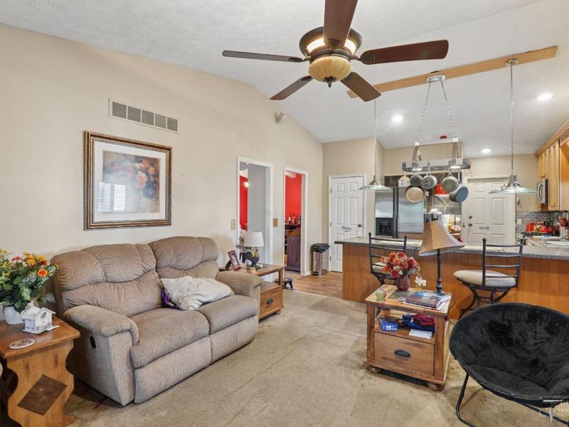 5574 Tylersville Road, West Chester, OH 45069 Photo 13